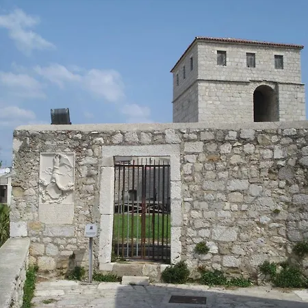 Cajner Pag * Pag Town