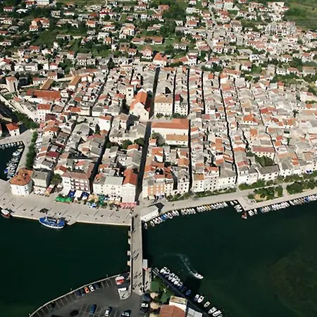 Apartman Cajner Pag Pag Town