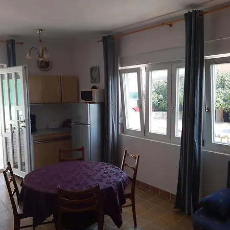 Cajner Pag Apartman Pag Town