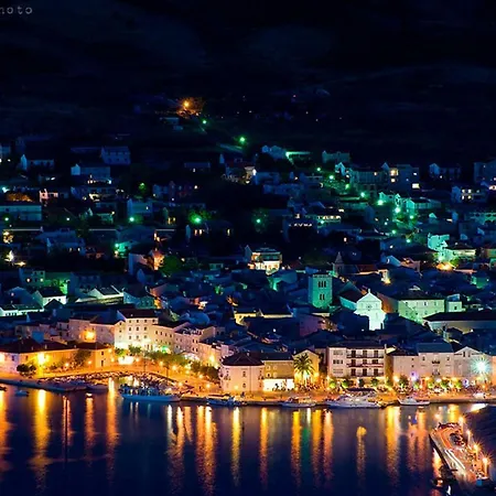 Cajner Pag * Pag Town