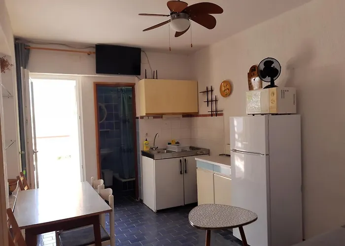 Apartment Cajner Pag Pag Town